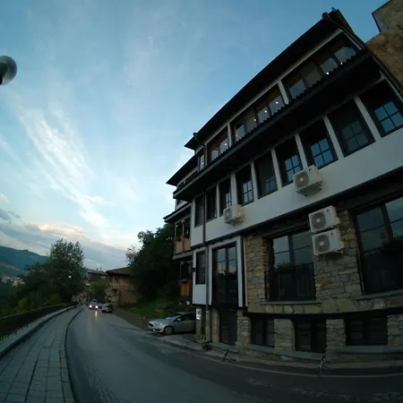 The Hill Hotel 2*